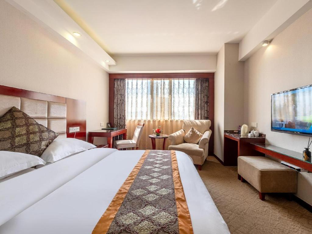 Overseas Chinese Hotel Châu Hải Ngoại thất bức ảnh